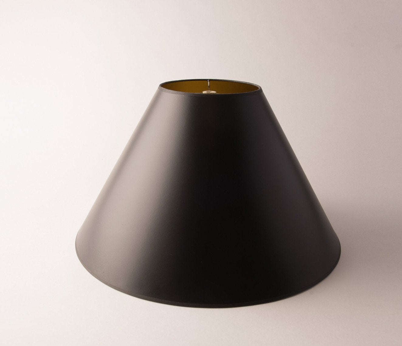 Opaque Paper Coolie Black w/ Gold Interior